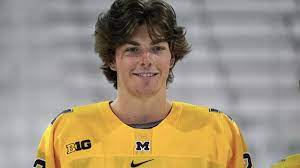 Owen Power gör sin NHL-varvdebut